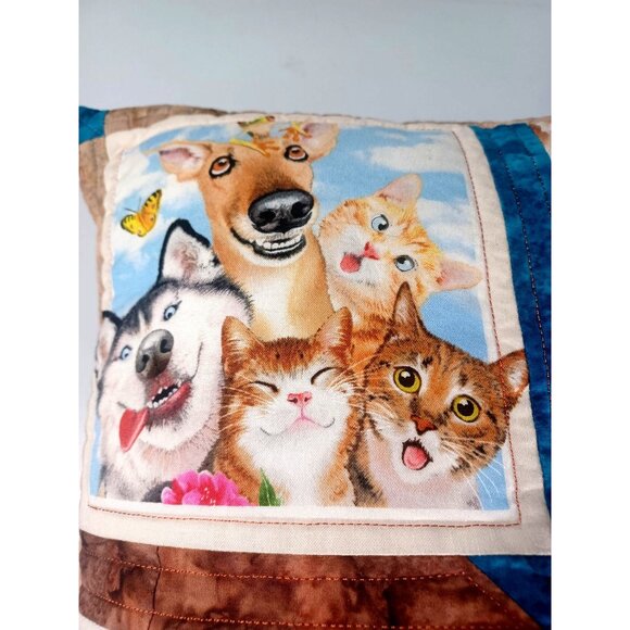 LikeNew Handmade Quilted Vintage 15"x15" Pillow With Funny Cats & Dogs Prints - Picture 3 of 8